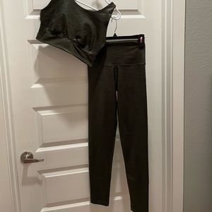 Aerie Offline Workout Combo